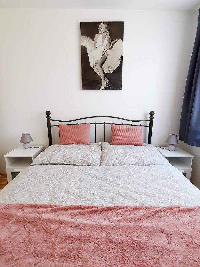 Apartman Love Bojnice Exteriör bild